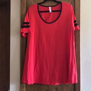LulaRoe tee